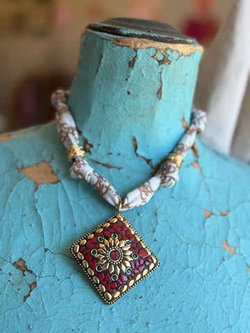 JTO Mosaic Dreams - Crimson Spirit Scarf Necklace