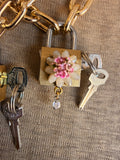 Unlock the Glam Necklace - Pink Daisy