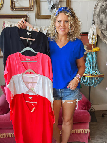 Summer Essential V-Neck Tee *S-3X* 5 colors!