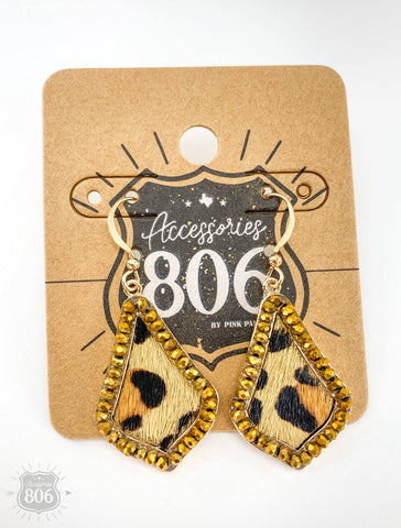 Moroccan teardrop earring 806-E161 - LAST CALL: Gold